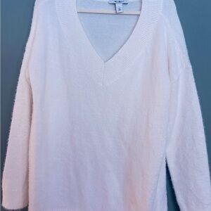 White House Black Market Cream V-Neck Sweater